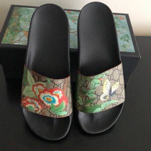 Gucci slides